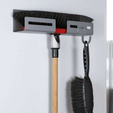 Colgador Escobero Metálico
